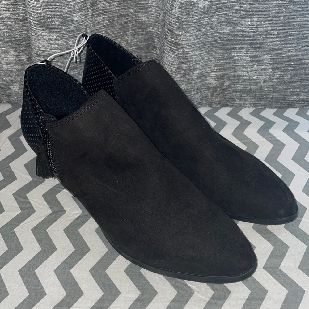New with tags old navy booties smoke and pet friendly